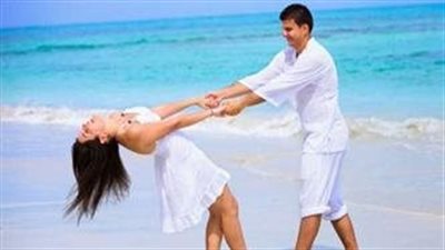 حكم اغتسال الزوجين معا فى الحمام 