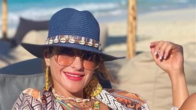 بسبب الوشم و ملا ,.بس البحر.. هيدي كرم تتعر .ض لانتقا .دات من المتابعين 