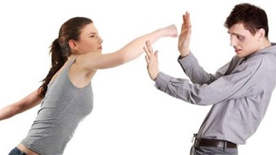 زوجة تست.درج زوجها لمنزل والدتها وترب.طه فى السرير وتض،ـربه