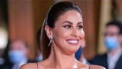 بالمايوه.. مي سليم في ظهور جرئ وسط البحر (صورة)